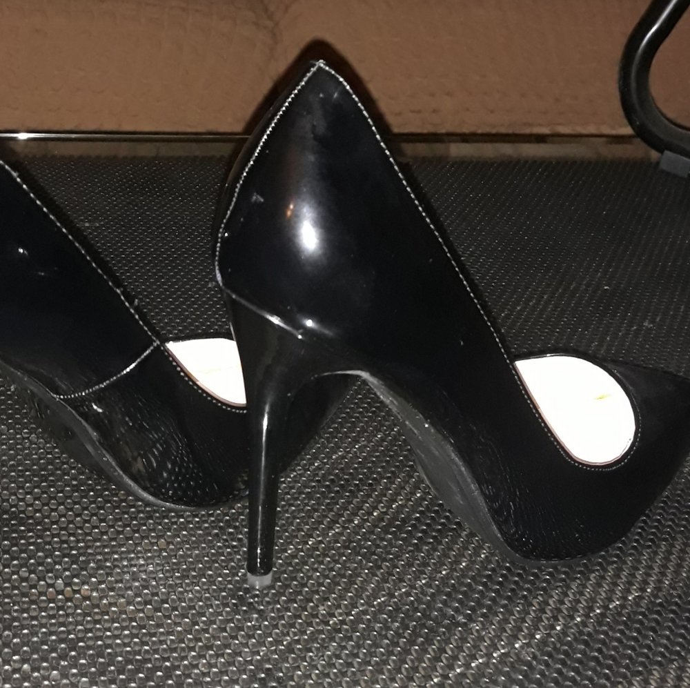 Heels - Picture 3 of 5